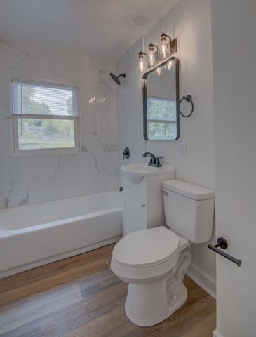 825 E 14th Avenue, Gary, IN 46407