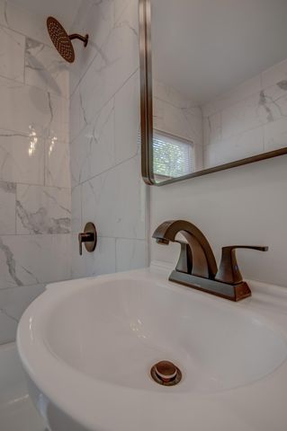 825 E 14th Avenue, Gary, IN 46407