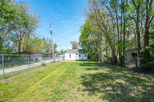 825 E 14th Avenue, Gary, IN 46407