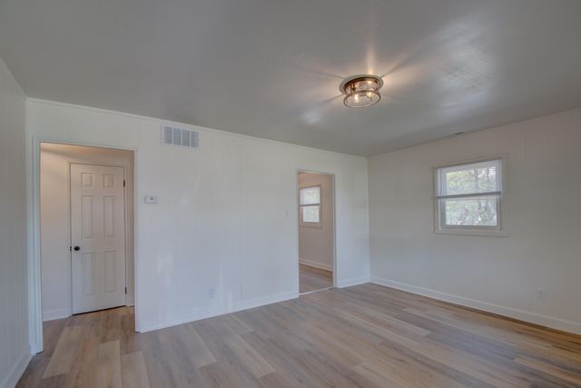 825 E 14th Avenue, Gary, IN 46407