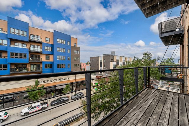1751 N WESTERN Avenue 303, Chicago, IL 60647