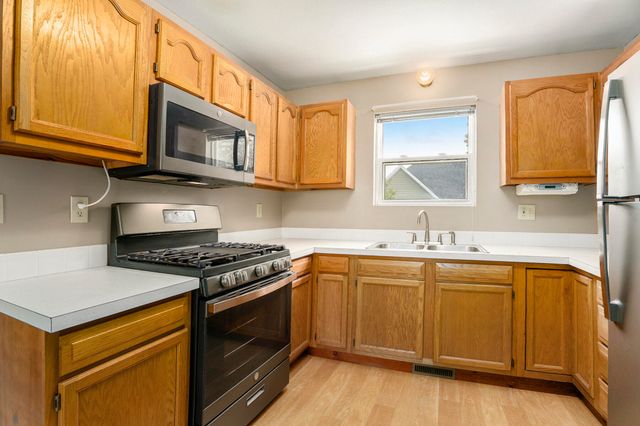 916 Yeomans Street, Ionia, MI 48846