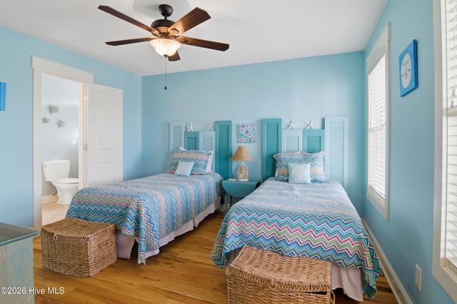 1254 Ocean Boulevard W, Supply, NC 28462