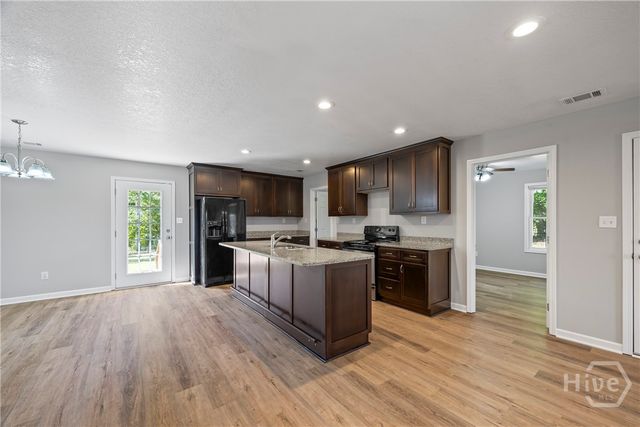 479 NORTH POINT CIR, Hartwell, GA 30643