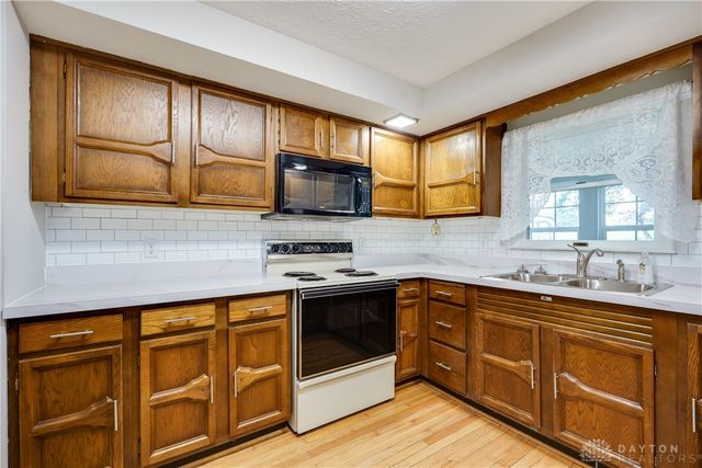 8519 Old Stage Road, Waynesville, OH 45068