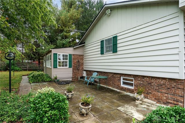 8519 Old Stage Road, Waynesville, OH 45068