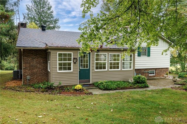 8519 Old Stage Road, Waynesville, OH 45068