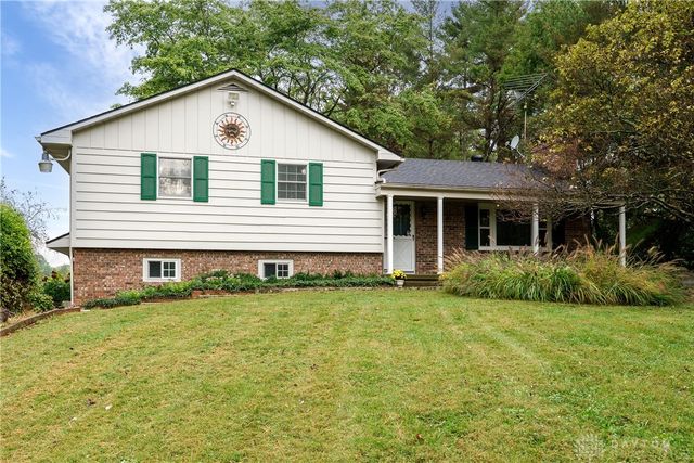 8519 Old Stage Road, Waynesville, OH 45068