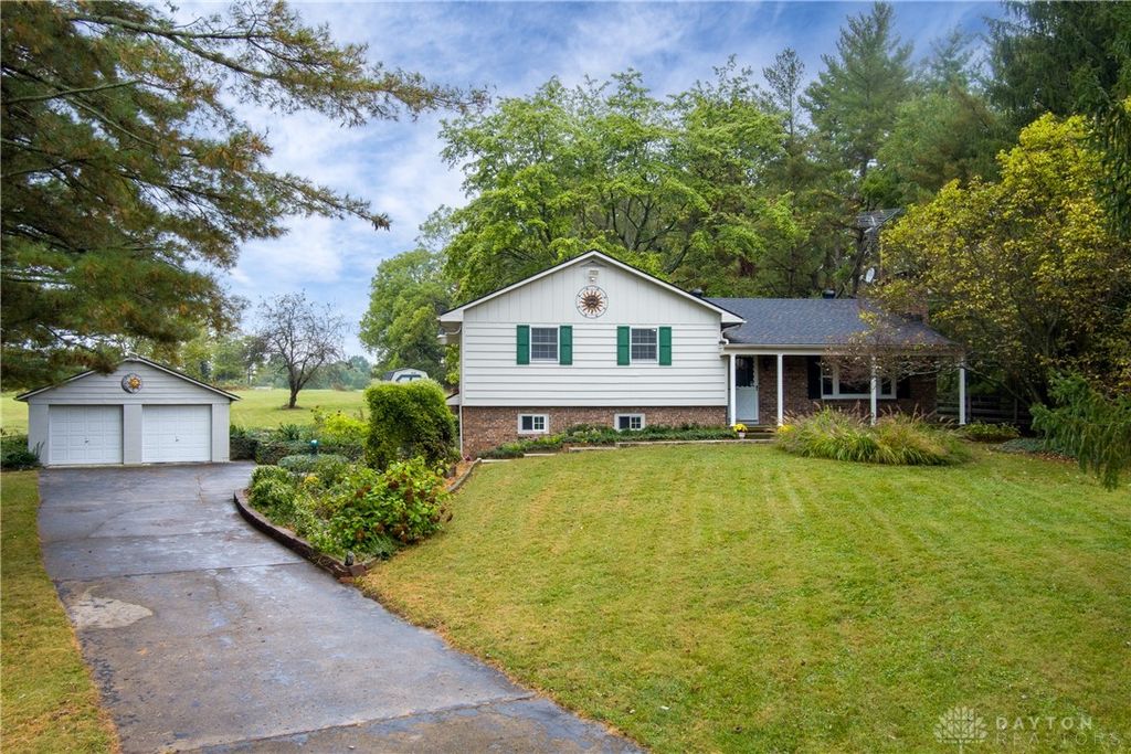 8519 Old Stage Road, Waynesville, OH 45068