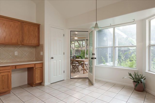 1915 Barnett DR, Cedar Park, TX 78613