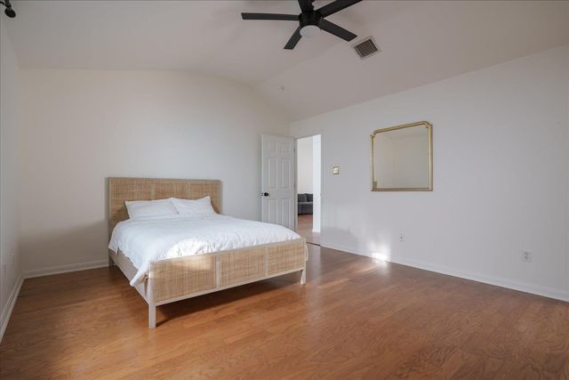 1915 Barnett DR, Cedar Park, TX 78613