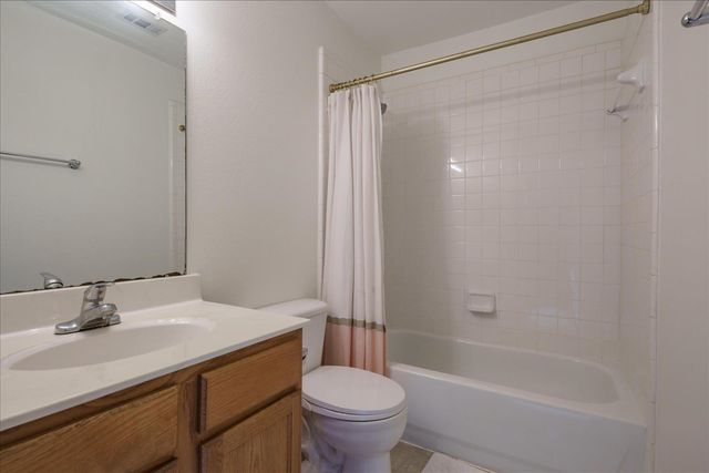 1915 Barnett DR, Cedar Park, TX 78613