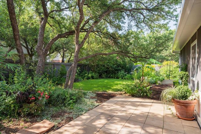 1915 Barnett DR, Cedar Park, TX 78613