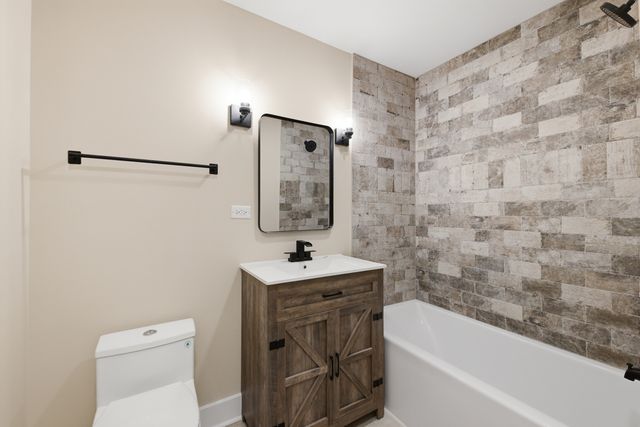 1323 Home Avenue, Berwyn, IL 60402