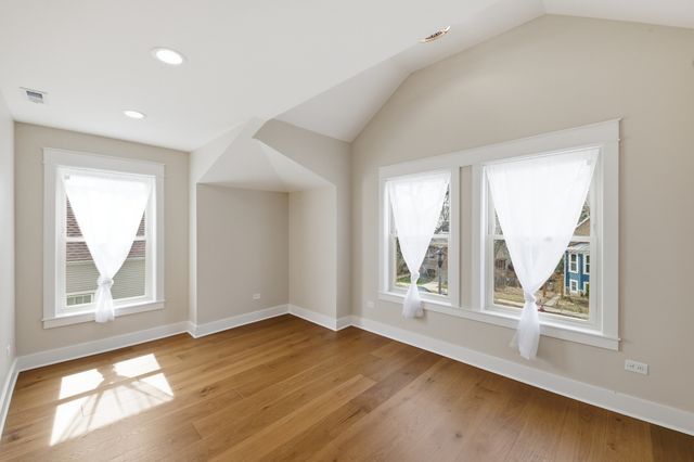 1323 Home Avenue, Berwyn, IL 60402