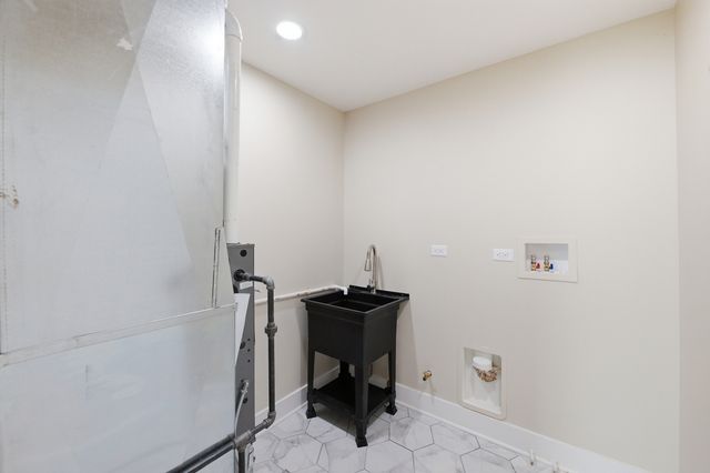 1323 Home Avenue, Berwyn, IL 60402