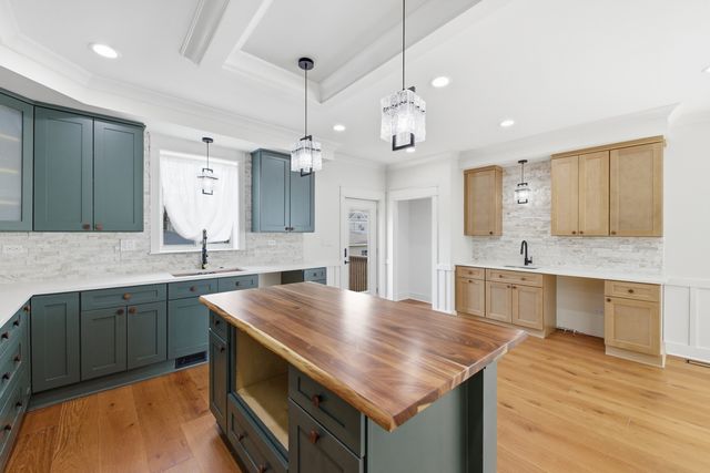 1323 Home Avenue, Berwyn, IL 60402