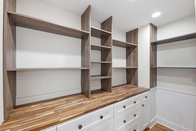 1323 Home Avenue, Berwyn, IL 60402