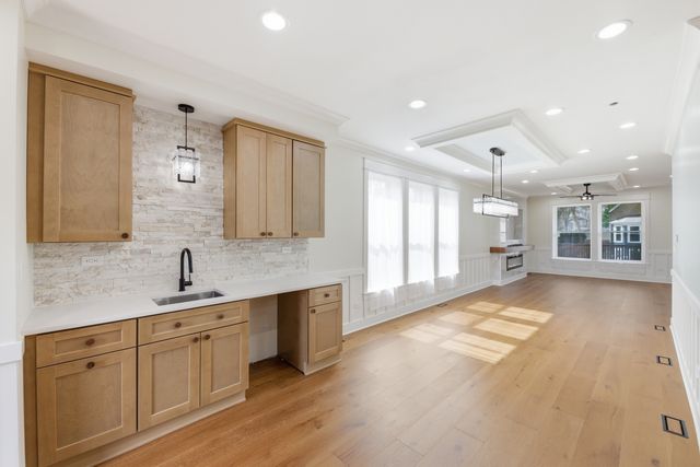 1323 Home Avenue, Berwyn, IL 60402