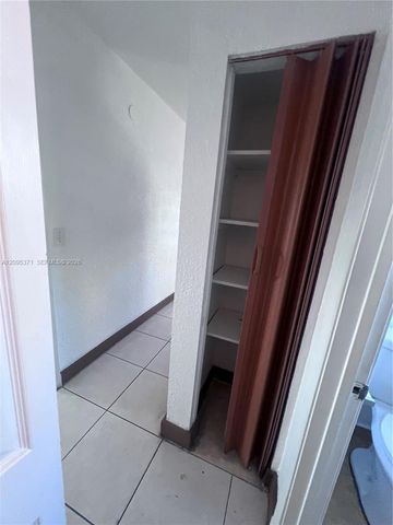 1995 NE 167th Street 1, North Miami Beach, FL 33162