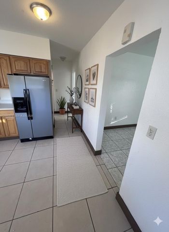 1995 NE 167th Street 1, North Miami Beach, FL 33162