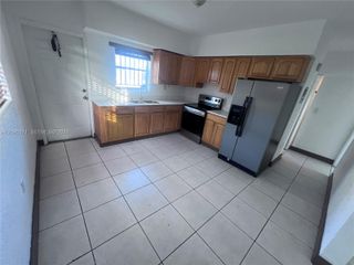 1995 NE 167th Street 1, North Miami Beach, FL 33162
