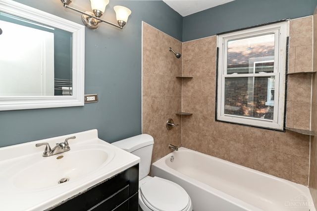 1818 Dalewood Place, Cincinnati, OH 45237