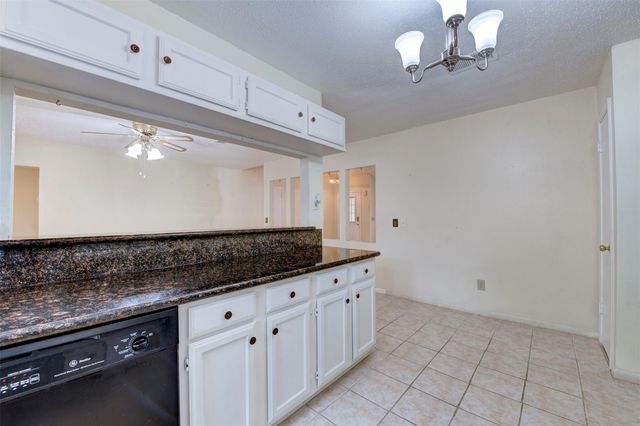 18015 Brooknoll Drive, Houston, TX 77084