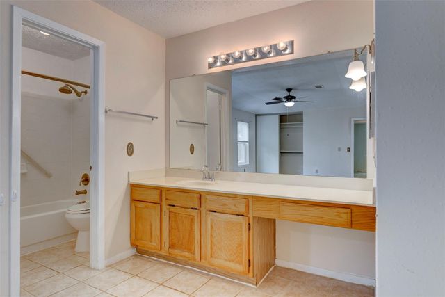 18015 Brooknoll Drive, Houston, TX 77084