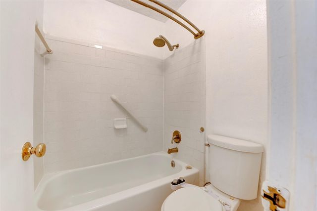 18015 Brooknoll Drive, Houston, TX 77084