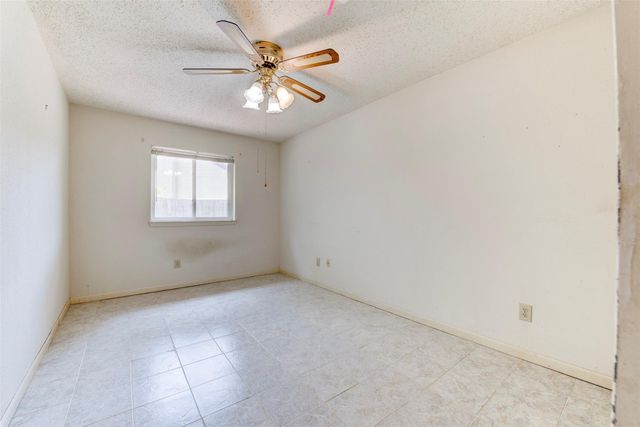 18015 Brooknoll Drive, Houston, TX 77084