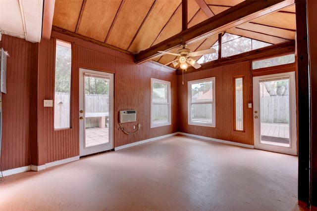 18015 Brooknoll Drive, Houston, TX 77084