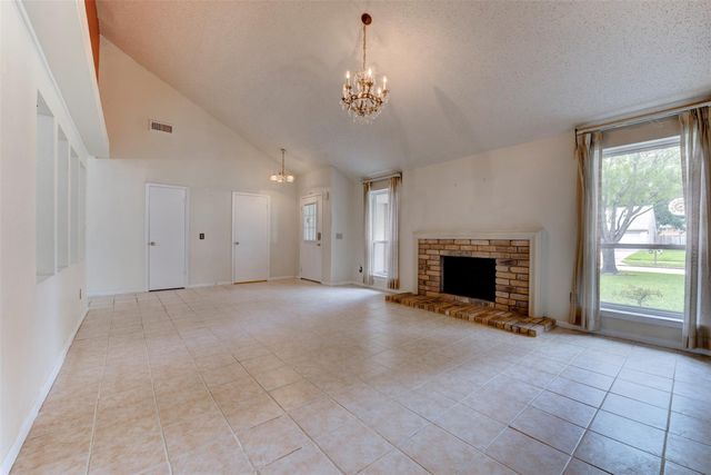 18015 Brooknoll Drive, Houston, TX 77084