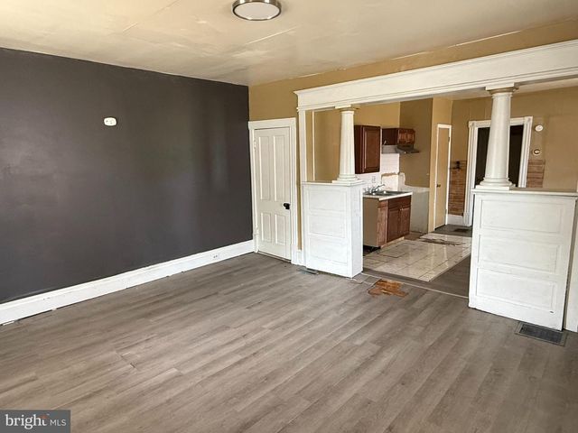 3 SHAW AVE, Lewistown, PA 17044