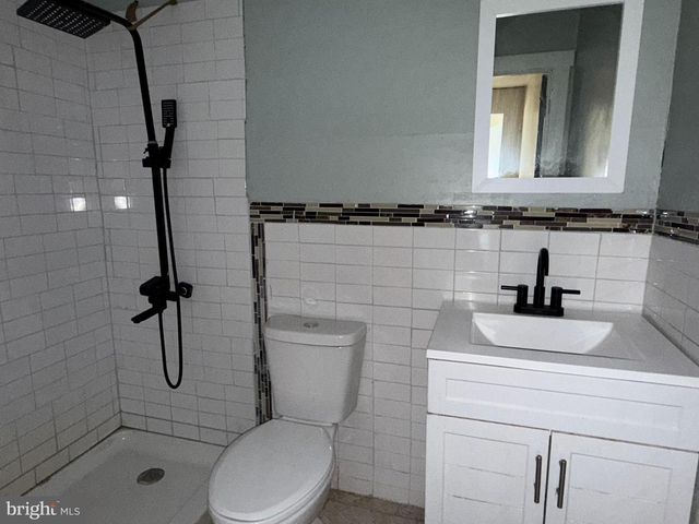 3 SHAW AVE, Lewistown, PA 17044