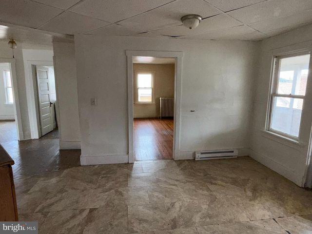 3 SHAW AVE, Lewistown, PA 17044