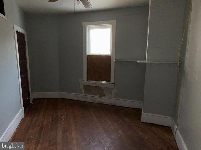 3 SHAW AVE, Lewistown, PA 17044