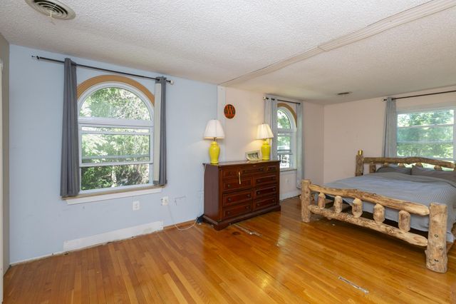 148 SIGNAL HILL LN, Harpers Ferry, WV 25425