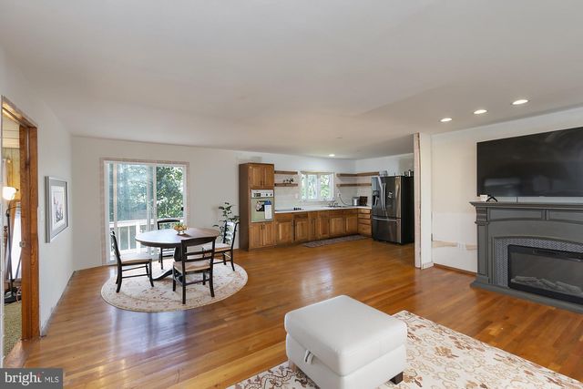 148 SIGNAL HILL LN, Harpers Ferry, WV 25425