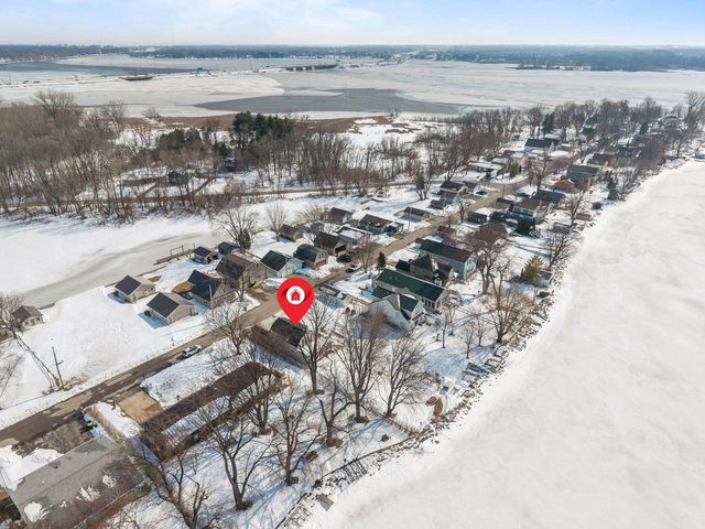 2963 SUNSET POINT LANE, Oshkosh, WI 54904