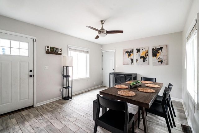 15565 Carpenter ROAD, Brookfield, WI 53005