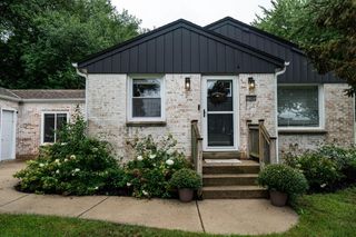 15565 Carpenter ROAD, Brookfield, WI 53005