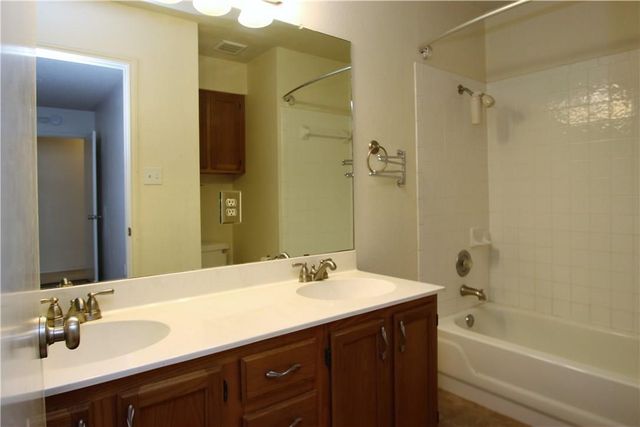 3205 Blazing Star TRL, Cedar Park, TX 78613