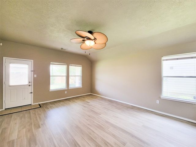 2731 Trinity Glen Lane, Houston, TX 77047