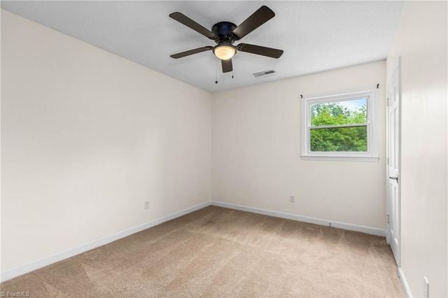 5024 Timbrook Lane, Winston-salem, NC 27103