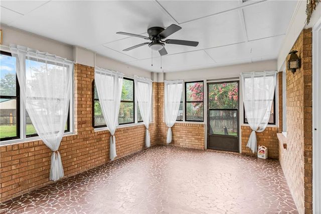5024 Timbrook Lane, Winston-salem, NC 27103