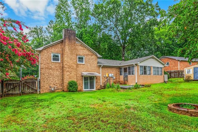 5024 Timbrook Lane, Winston-salem, NC 27103