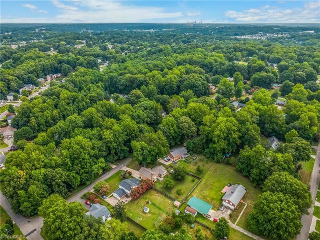 5024 Timbrook Lane, Winston-salem, NC 27103