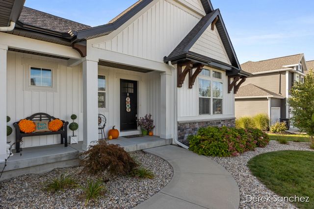 3221 Rocaway Drive, Hudsonville, MI 49426