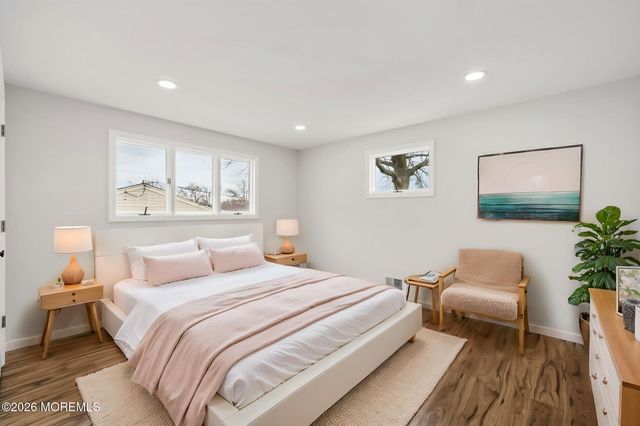 5 Barrier Drive, Hazlet, NJ 07730